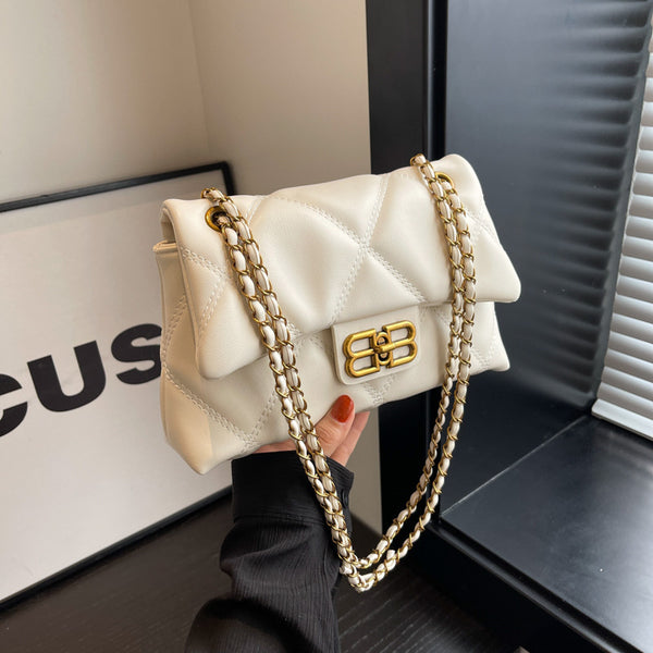 Rhombus Xiaoxiangfeng bag women's 2025 new retro chain bag, shoulder messenger bag, leather texture small square bag