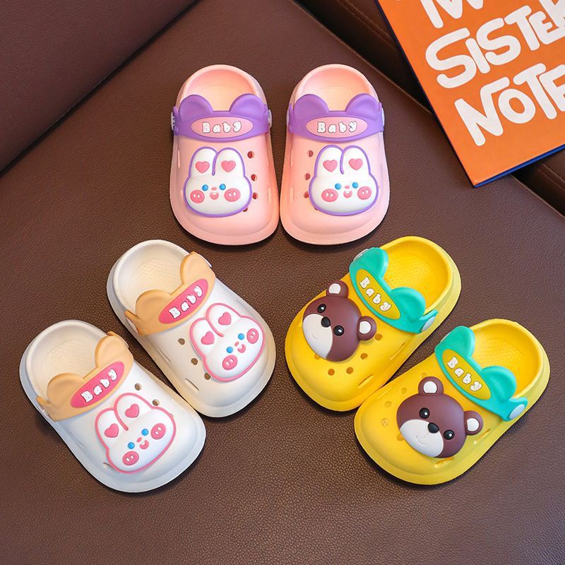 Kids crocs slippers boys summer cartoon indoor stepping on shit cute outwear soft bottom baby bathroom sandals