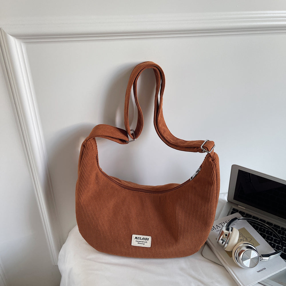 Fall and winter large-capacity bags for women new arrival dumpling bags are popular this year niche style crossbody bags large-capacity shoulder bags