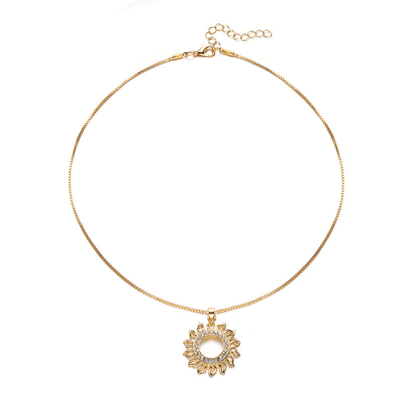 Wholesale diamond-studded pendants: european and american cross-border women's fashion accessories, versatile jewelry, alloy sunburst round minimalist necklace