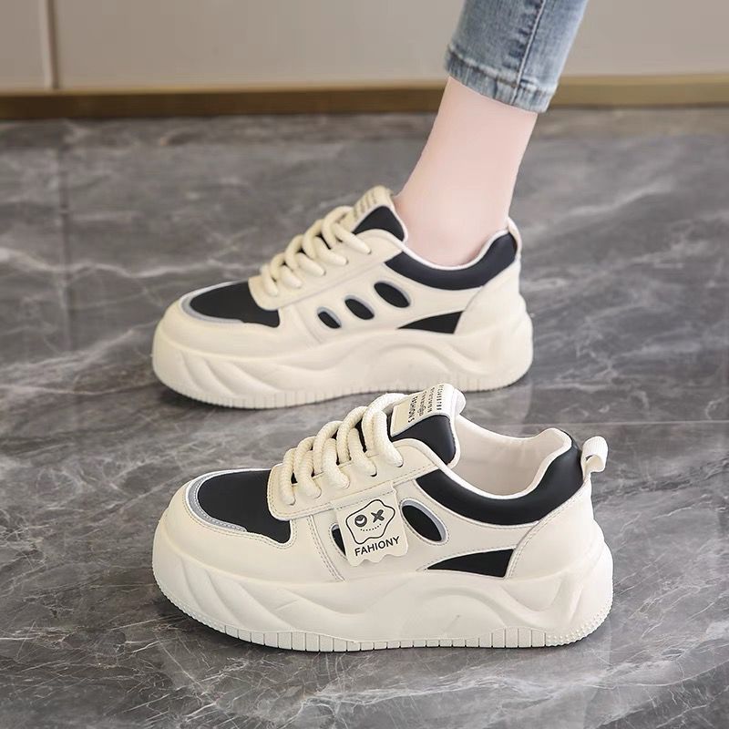 Thick sole bread shoes for women 2026 spring & fall new arrival soft ultra-light tie back sneakers for women easiest for match best selling round toe sneakers