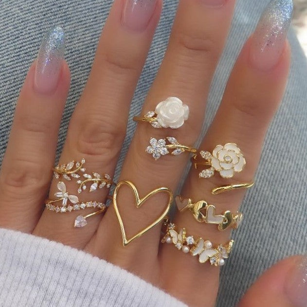 European and american cross-border fashion camellia flower ring set - niche, light luxury, high-end, diamond-studded heart and butterfly finger rings for women