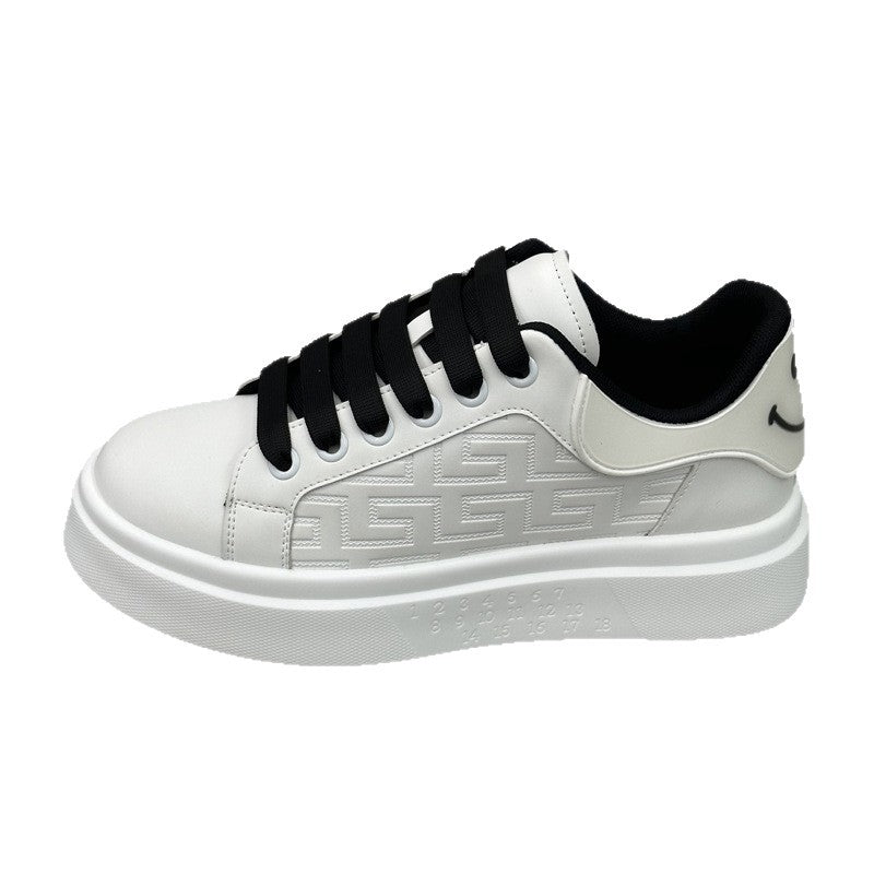 2026 spring men's new breathable white sneakers, trendy and versatile thick-soled athletic shoes for male students, casual skate shoes