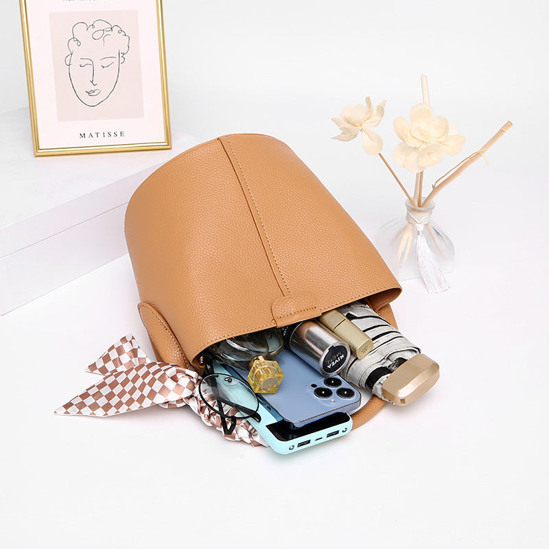 Bucket bag women's small bag 2025 new spring/summer niche design commuter bag handbag high-end crossbody bag