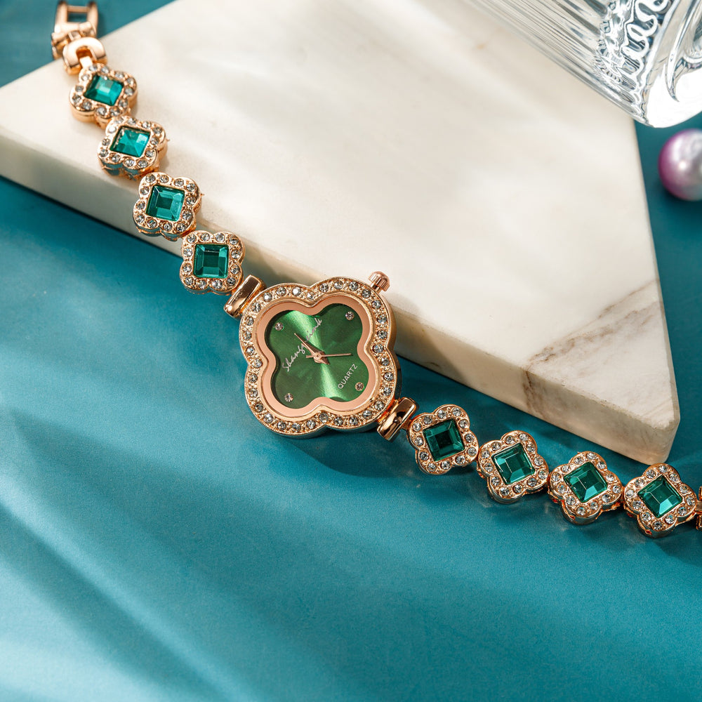 Live hot selling best sellingfashion four-leaf clover bracelet quartz watch emerald women's watch women's watch manufacturer wholesale