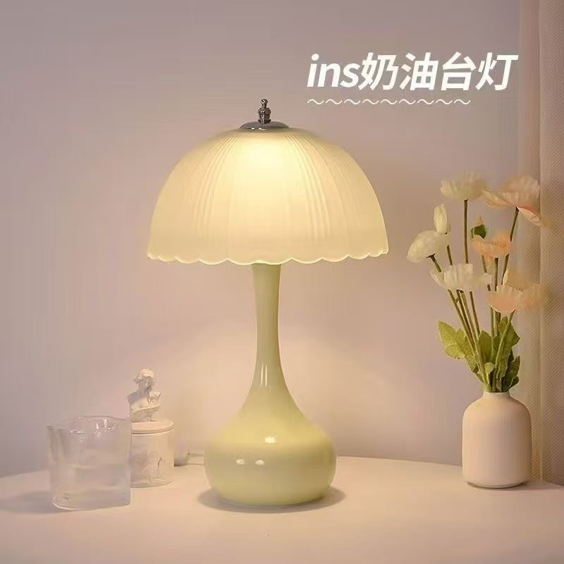 Creamy yellow decorative table lamp for kids' room - bright glass bedroom bedside e27 lamp for girls' bedroom