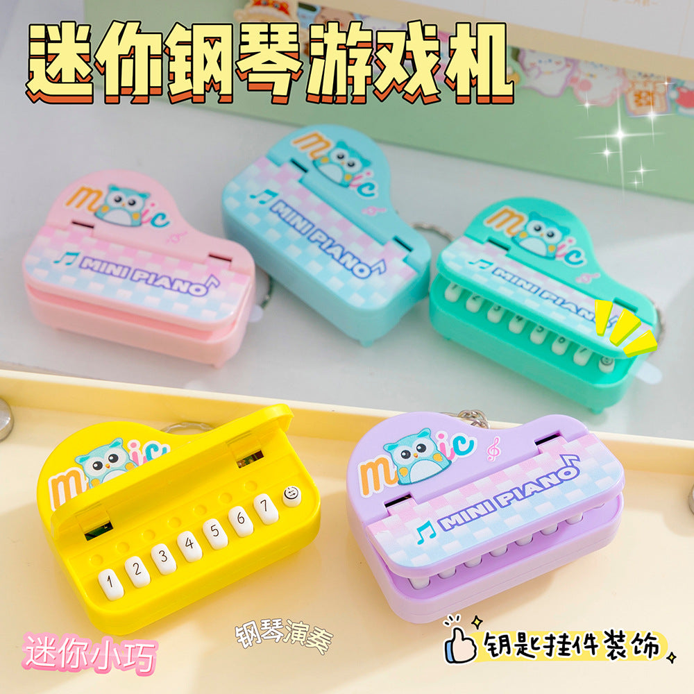 children's toy simulation digital piano digital keyboard keychain pendant creative handheld digital game console