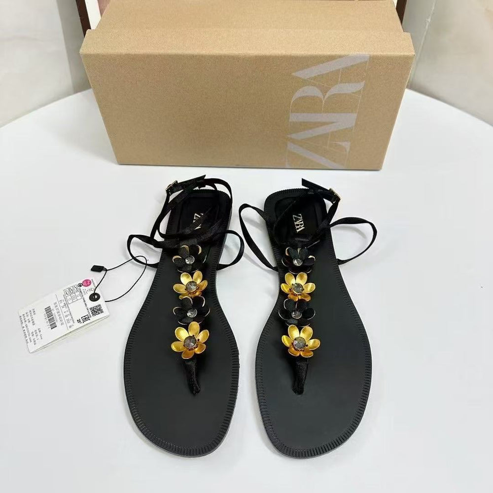 Summernew arrival cross-border internet celebrity colored diamond women's fashionthick sole flip-flop sandals women's beach outwearin stock