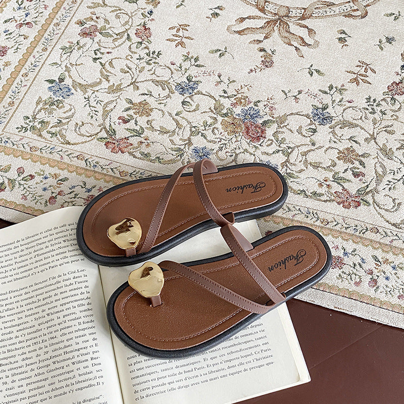 2024 new women's thong sandals - summer outdoor wear, fairy style, new flat anti-slip design, perfect with skirts, soft sole, single strap