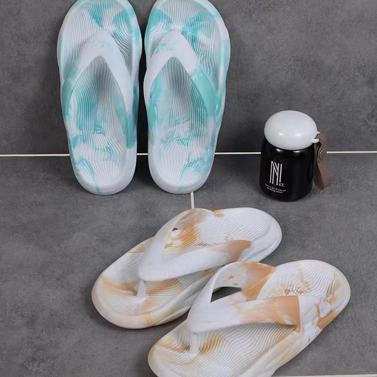 Men's fashion flip-flops: trendy, thick-soled, non-slip slippers for home and outdoor use - soft sole beach flip-flops for men and women