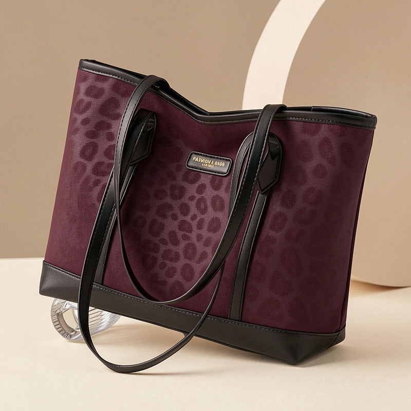 Fashionable commuter large capacity women's bag 2026 new high-end shoulder bag handbag trendy versatile tote bag