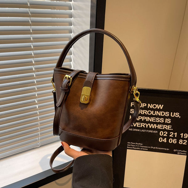 Women's bag 2025 new messenger bag autumn and winter bucket bag retro niche design foreign feeling women's shoulder handbag