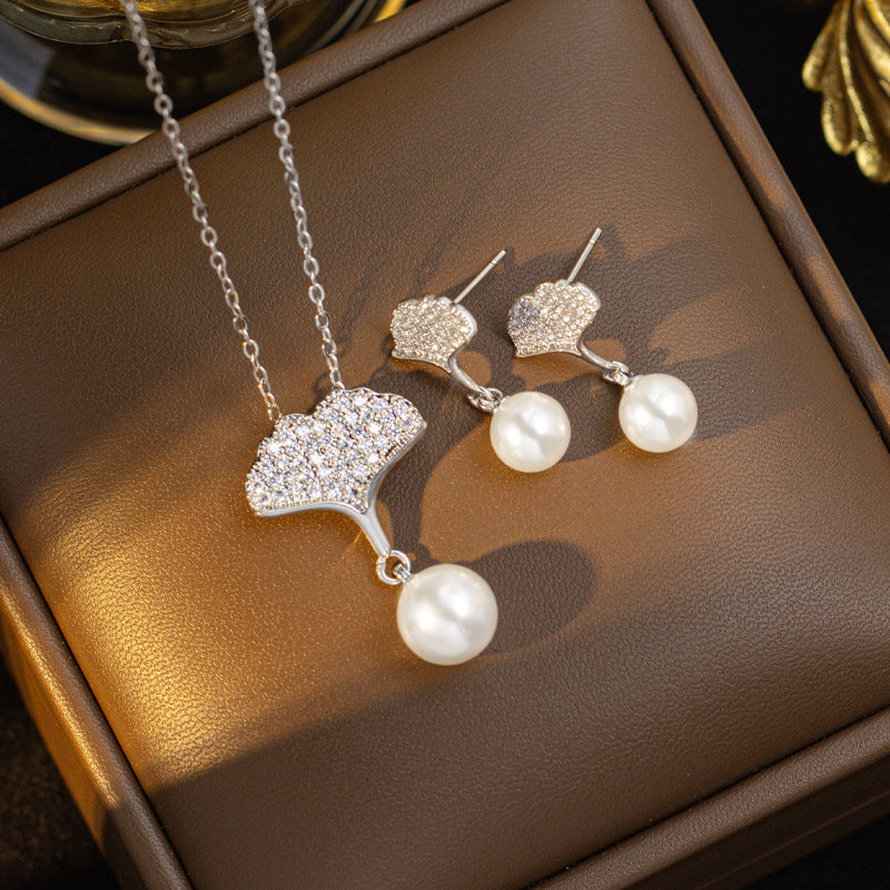[titanium steel] cross-border ginkgo leaf zircon pendant real gold high-end necklace fashion niche style earrings jewelry set