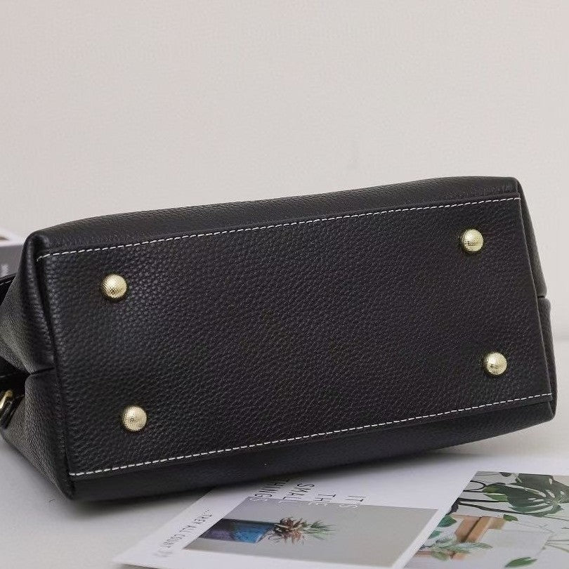Genuine leather crocodile pattern handbag women's 2023 new elegant middle-aged ladieswear women's bag fashion women's bag handbag
