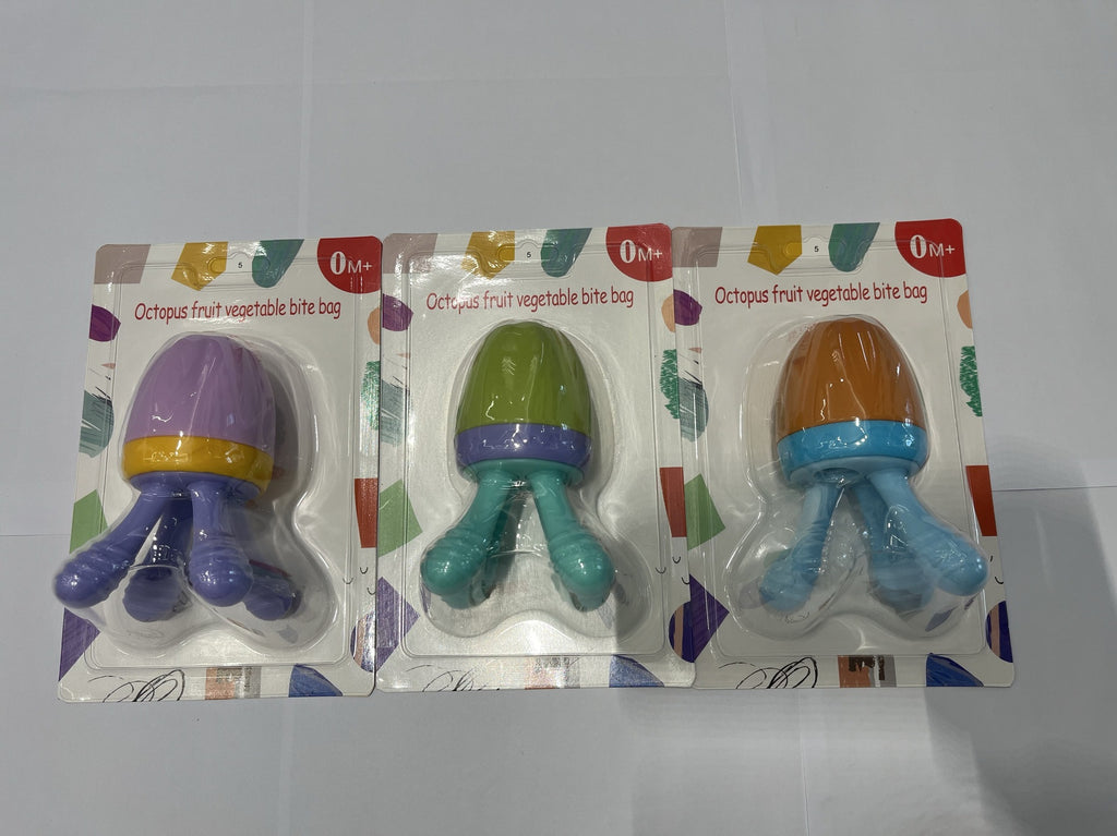 English card new baby, fruit complementary food bite music, silicone mesh bag baby feeding tableware, complementary food device