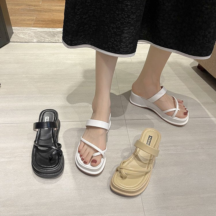 Set of toe cool slippers for women's summer outer wear 2022 new square head pinch foot slippers wedge heel platform sandals for women wholesale