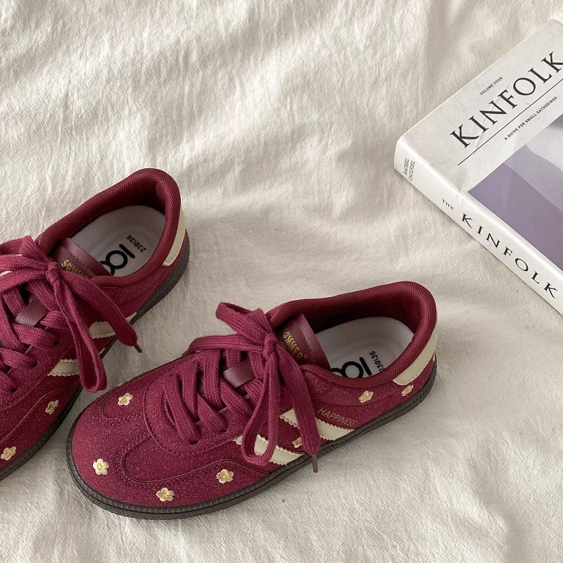 Vintage niche platform sneakers for women, 2026 spring new collection, chunky sole red german army trainers, women's casual versatile white shoes