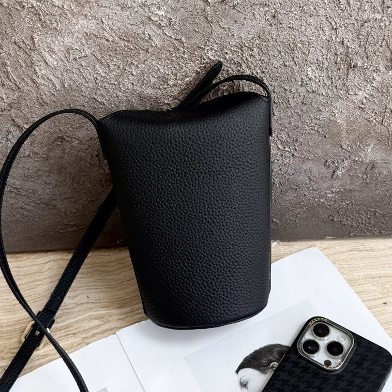 New women's bag 2025 hot style bucket bag vertical style mobile phone small bag genuine leather texture shoulder crossbody bag