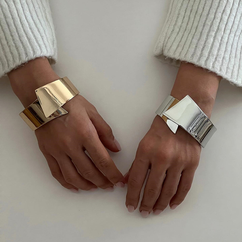 Fashion cross-border e-commerce new arrival jewelry fashion glossy plain ring bracelet wide open alloy bracelet exaggerated hand jewelry
