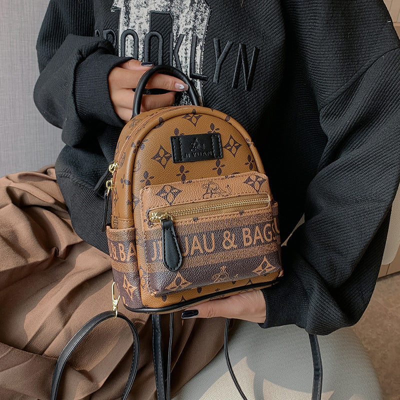 Women's backpack 2025 new casual versatile shopping minimalist work commute small backpack breathable lightweight