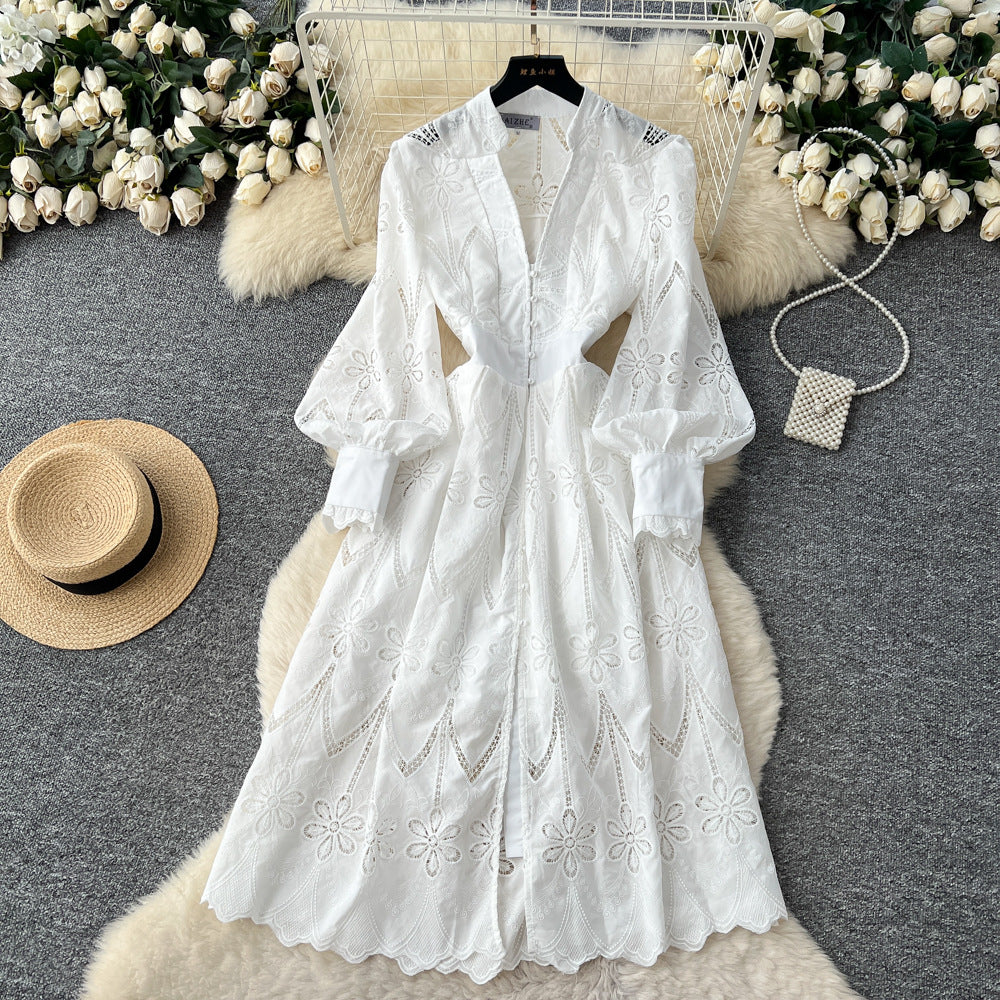 Frencheleganceniche stylefashionheavy industrycut outembroiderv neck lantern sleeve single breasted waist slimming lookdress women
