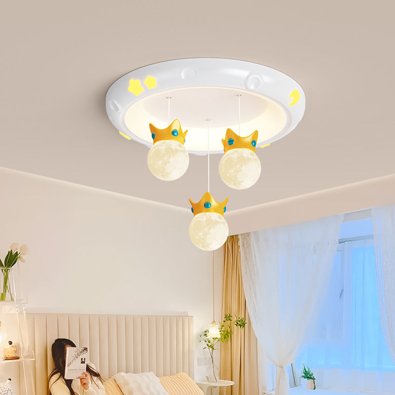 Bedroom light warm cream wind resin ceiling light creative crown hanging ball master bedroom children's room eye protection lamp