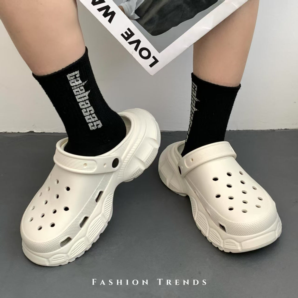 Couple soft bottom crocs summernew arrivalabrasion resistantnon-slip breathable beach deodorizing filteroutwear slippers toe cap slippers