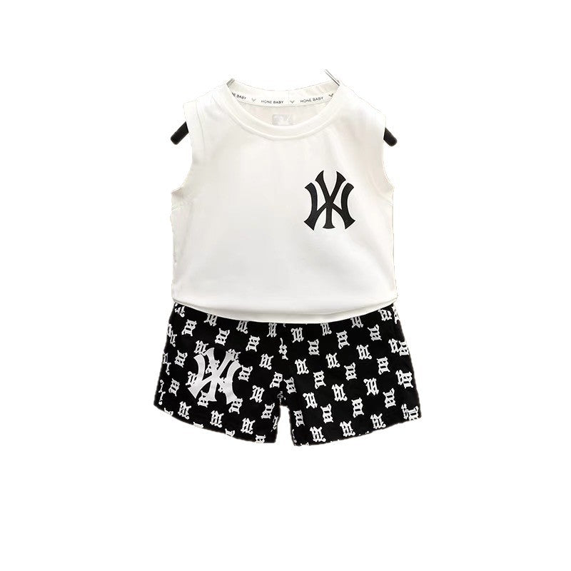 Boys' sleeveless outfit set - new summer collection: stylish sleeveless tank top and shorts set for toddlers and young boys