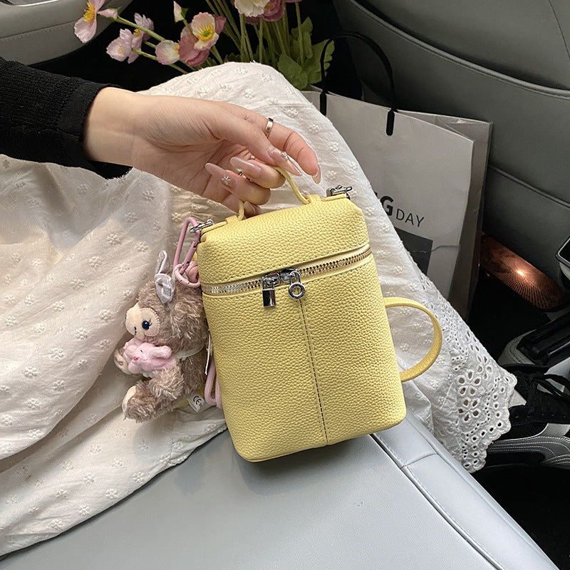 Exquisite mini bag women's 2025 new fashion versatile messenger bag summer popular mobile phone bag small bag