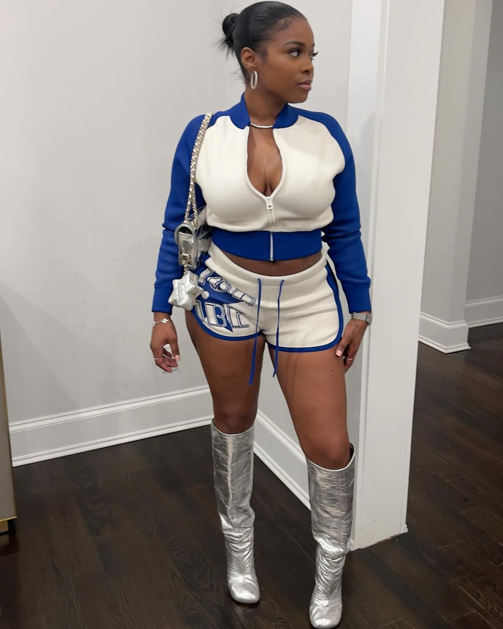 2025 Autumn American Pure Desire Spice Girl Style Color Matching Zipper Jacket Threaded Elastic Slim Long Sleeve Shorts Suit Women