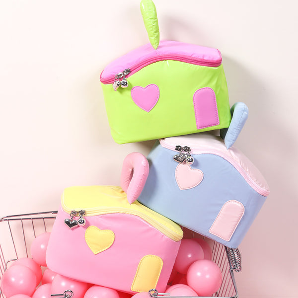 New polyester cottage cosmetic bag, large-capacity multi-functional storage bag, small house souvenir bag, starting from one approval.