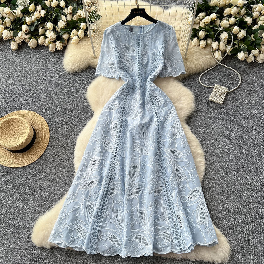 Frenchretrocut outembroiderwaist short sleevedress women's summerslimming lookelegantfashionelegancelong dress