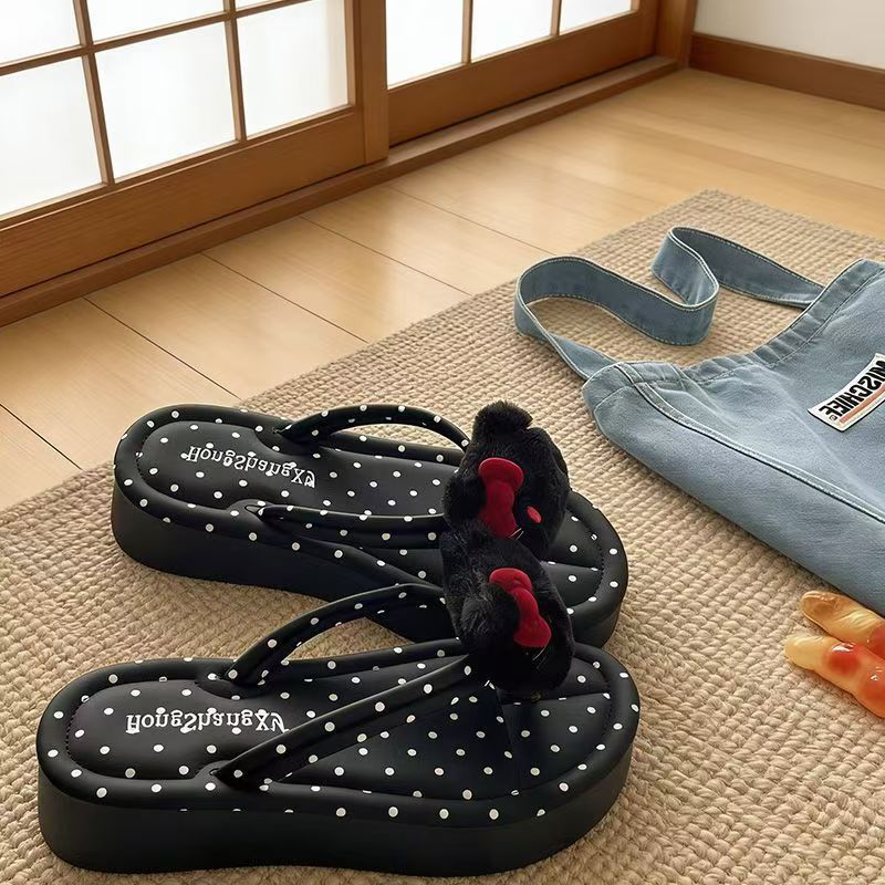 Summernew arrival cartoon cute style thick sole flip-flops women's outwearfashioneasiest for match beach flip-flops women's sandals