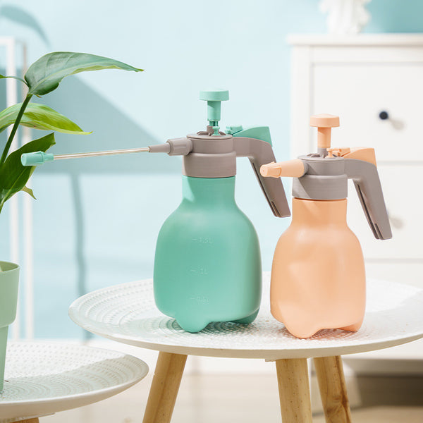 watering can watering flowers Household disinfection Air pressure type high pressure spray bottle Sprinkling water Pressure pot watering kettle Sprayer