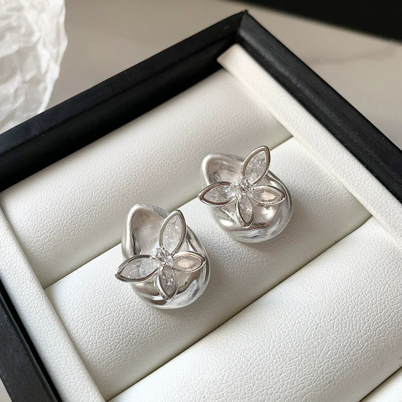 Irregular thick silver butterfly stud earrings for women, brushed metal exquisite zircon earrings, unique and beautiful elegant fashion earrings