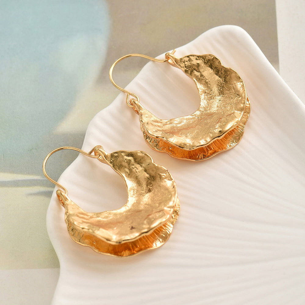 European and american cross-border niche design alloy leaf earrings - vintage, high-end, pleated, textured, and stylish stud earrings