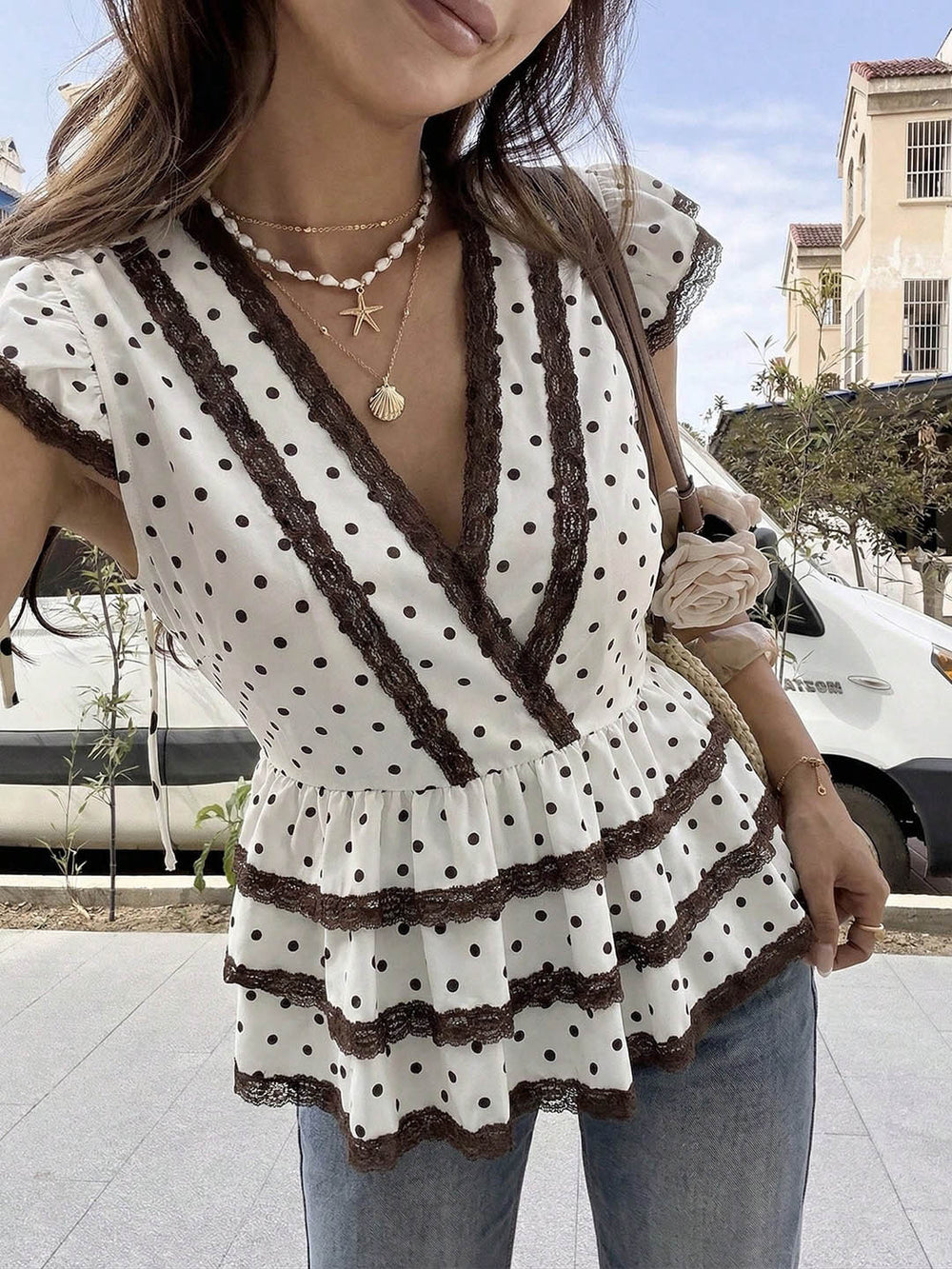 Exportfashion gentle style lacetops small wave pointcontrast colorlacev neck flying sleeves layered ruffle tops