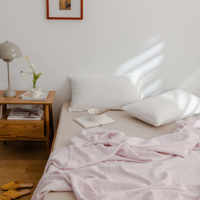 Three-layer gauze quilt adult cotton yarn Xia Liang quilt blanket summer thin towel quilt pure cotton single sheet