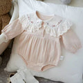 Infant and toddler spring and autumn clothing, baby girl long-sleeved romper, 100-day and first-year celebration outfit, stylish floral jumpsuit, super cute peter pan collar