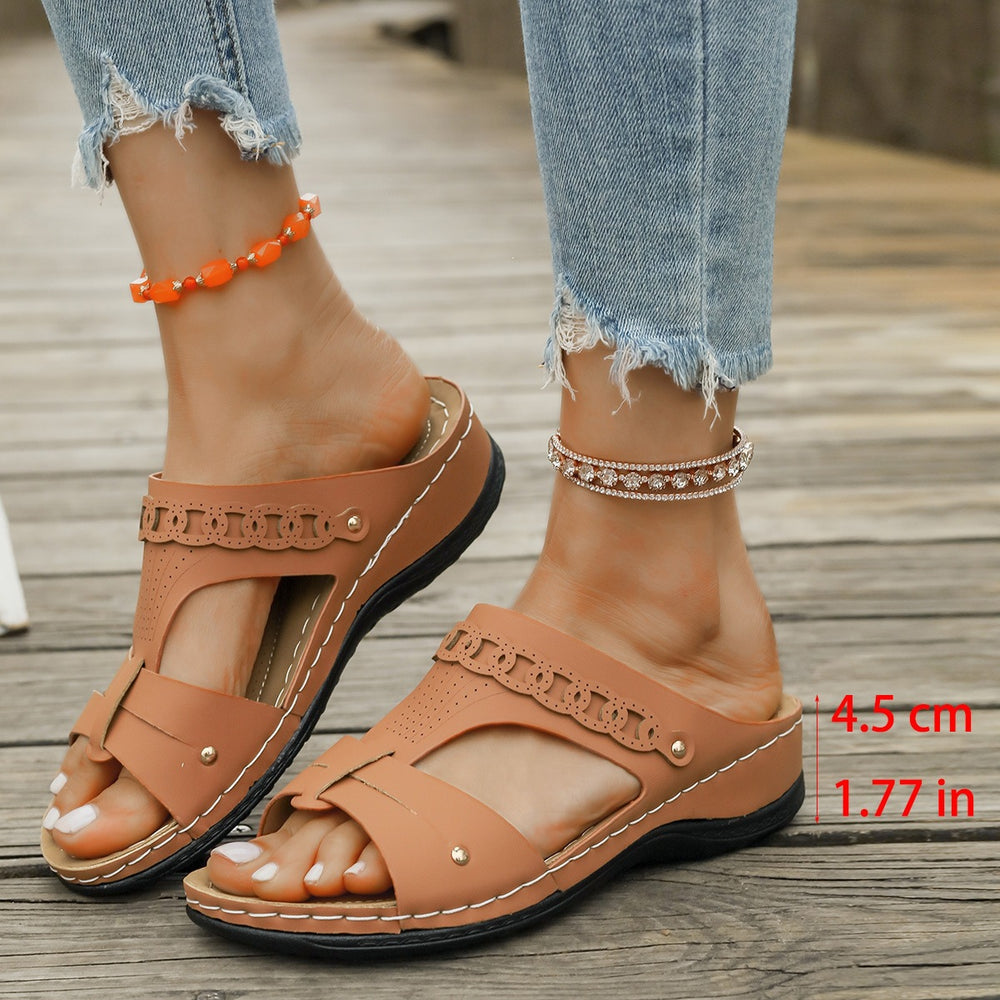 summer retro cross-border round toe slip-on sandals women's stitching wedge heel cut outplus size metal sandals