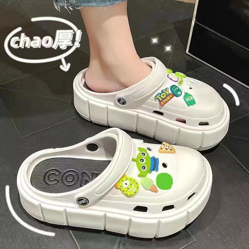 New platform clogs for women - trendy, slip-resistant, versatile, height-increasing, closed-toe, beach sandals for summer