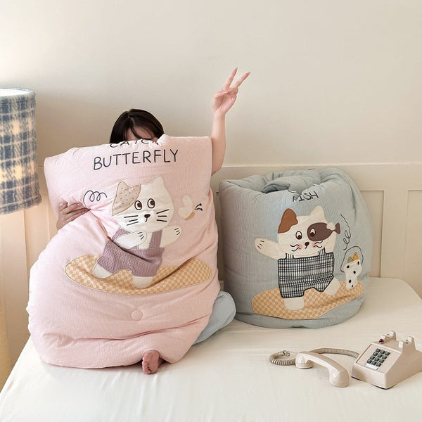Autumn and winter cartoon cute kitten cotton double-layer yarn sticker embroidered quilt core Class A kindergarten nap quilt machine washable quilt