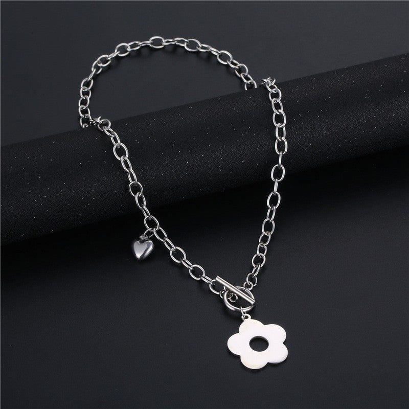 Titanium steel texture flower pendant female trendy casual disco high-end texture clavicle chain necklace sweater chain necklace
