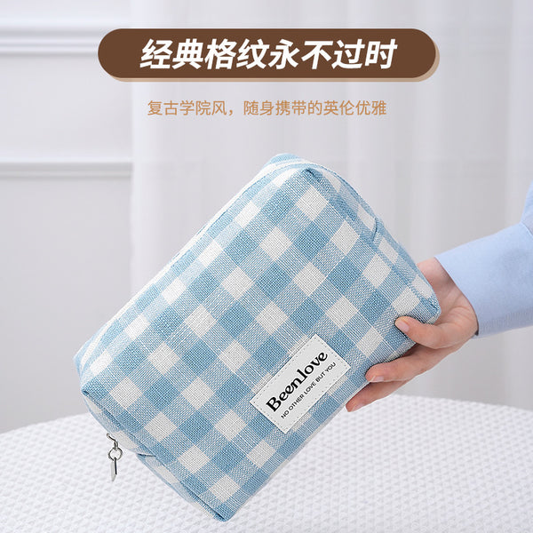 Beilian's new hand-held cosmetic bag, portable travel bag, medium bag, lipstick skin care product storage bag, travel toilet bag.