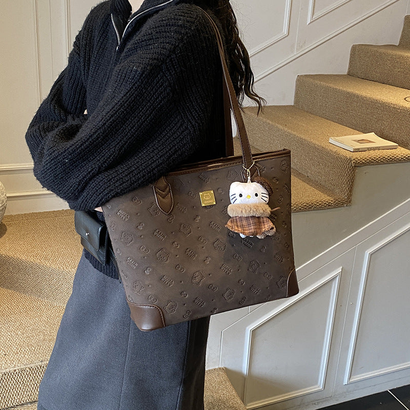 Korean style vintage shoulder bag - women's niche design, embossed texture, underarm bag, large capacity tote