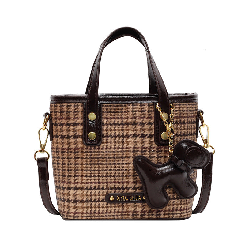 Trendy plaid bucket bag for women - new 2025 spring collection, unique design, commute-friendly small bag, vintage-inspired artistic crossbody bag