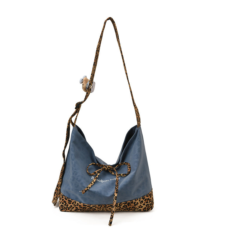 2025 new autumn/winter fashion commuter shoulder bag, popular leopard print crossbody bag, versatile tote bag, high-value design