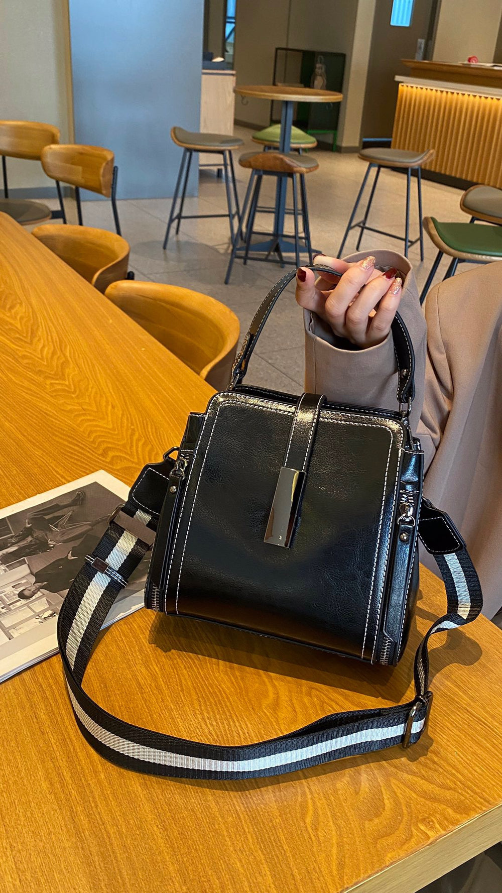 Fashion genuine leather women's bag crossbody bag women's 2025new arrivalretroeasiest for match shoulder bag classy sense work clothingsatchel bag