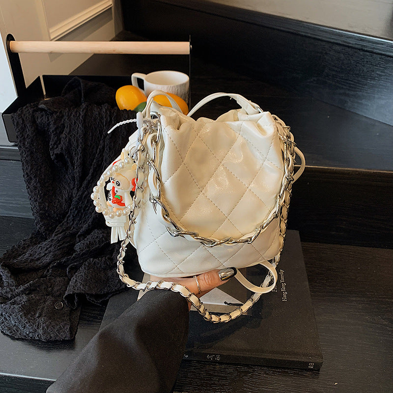 Foreign trade rhombus chain bag women's 2025 new fashion niche summer messenger bag this year popular bucket bag