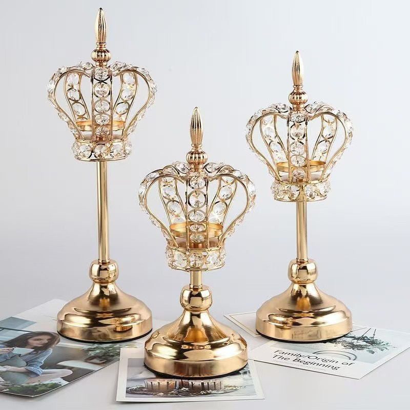 European-style crown light luxury gold metal candlestick wedding table metal props ornament romantic candlelight dinner atmosphere